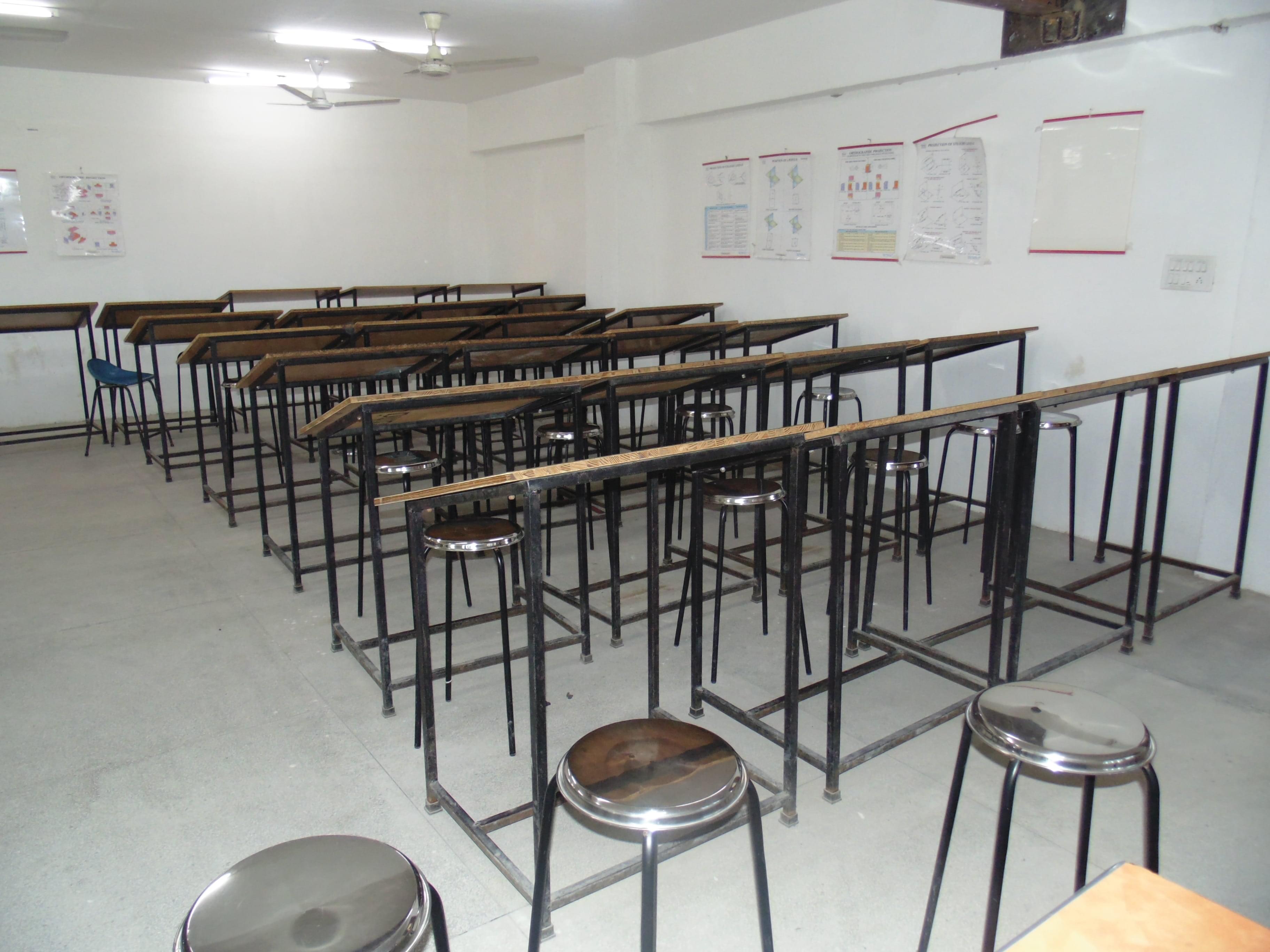 Rai School of Management Studies Ahmedabad Laboratory photo 6
